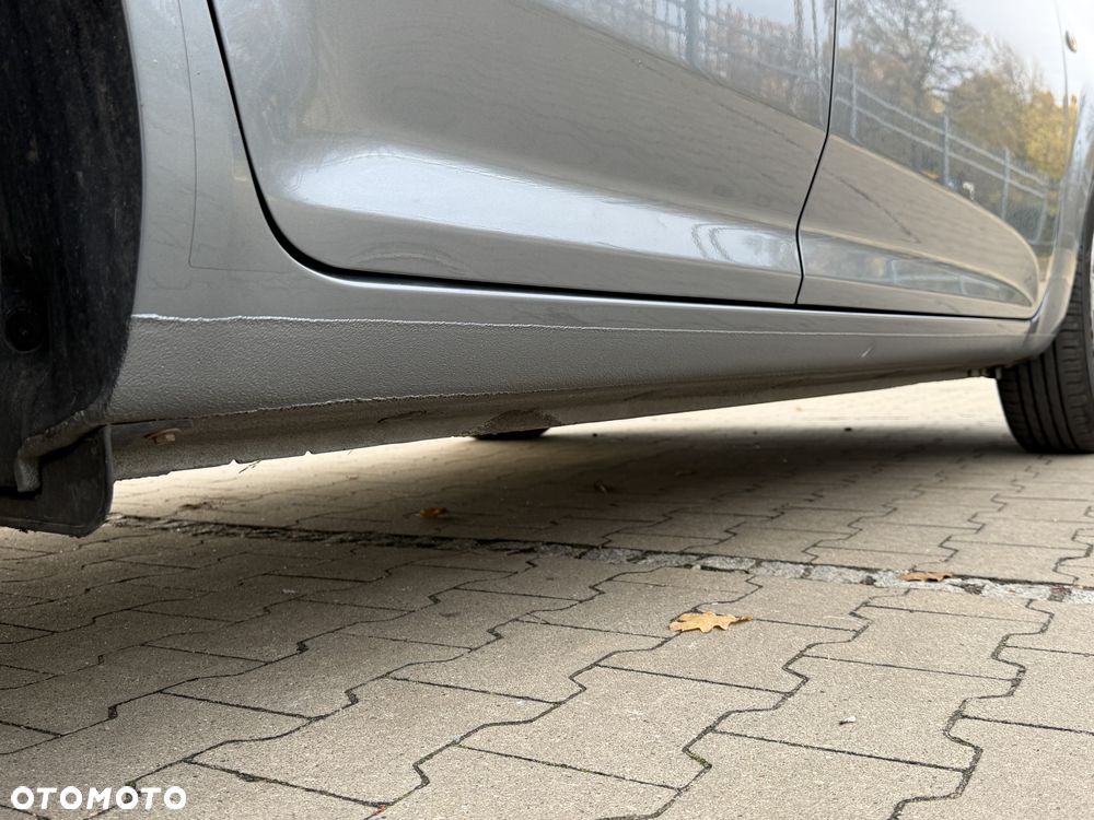 Kia Ceed - 8