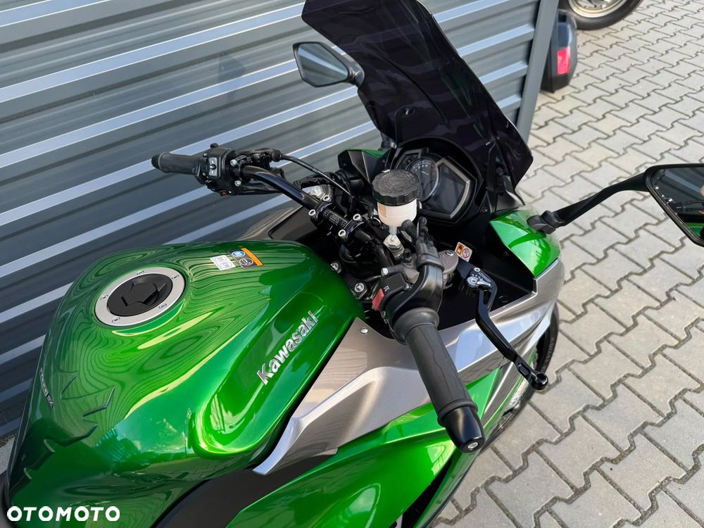 Kawasaki Ninja 1000 SX - 23