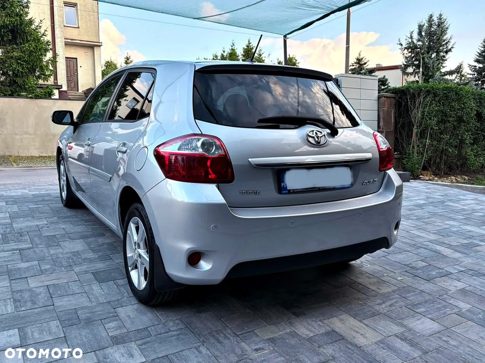 Toyota Auris 1.6 Premium Comfort - 5