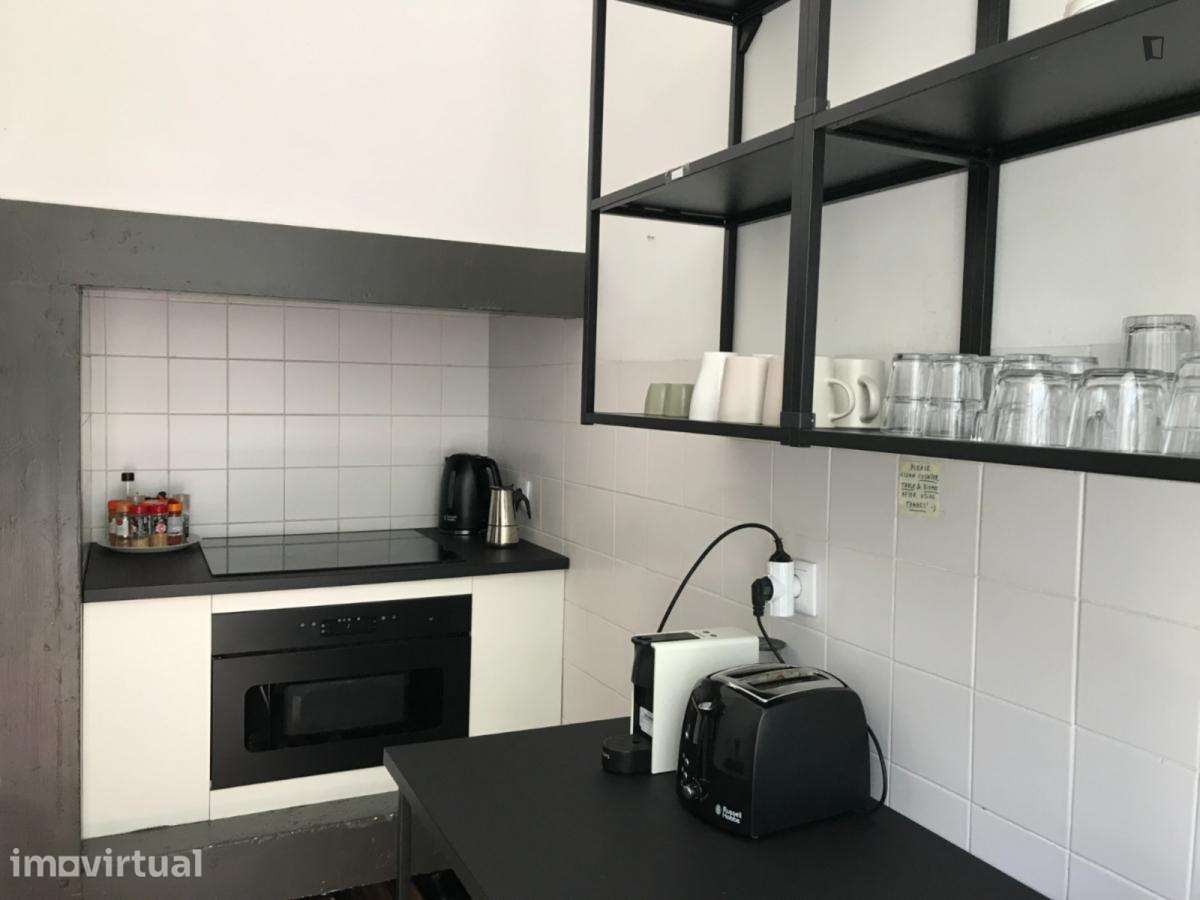 Quarto - localizado em Arroios Lisbon - Grande imagem: 5/12