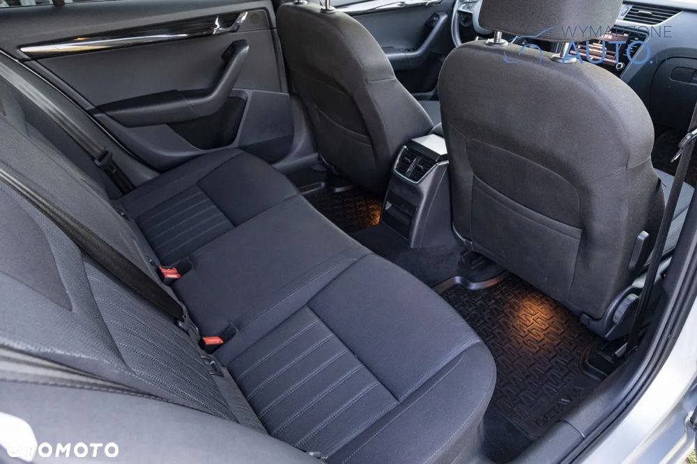 Skoda Octavia 2.0 TDI Style DSG - 9