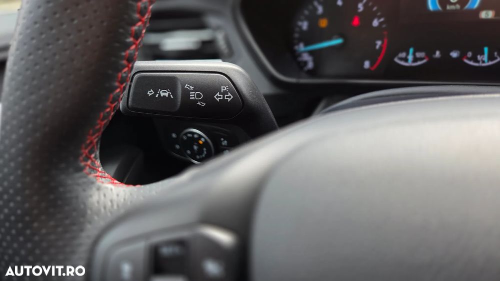 Ford Focus 1.5 EcoBoost ST-Line - 18