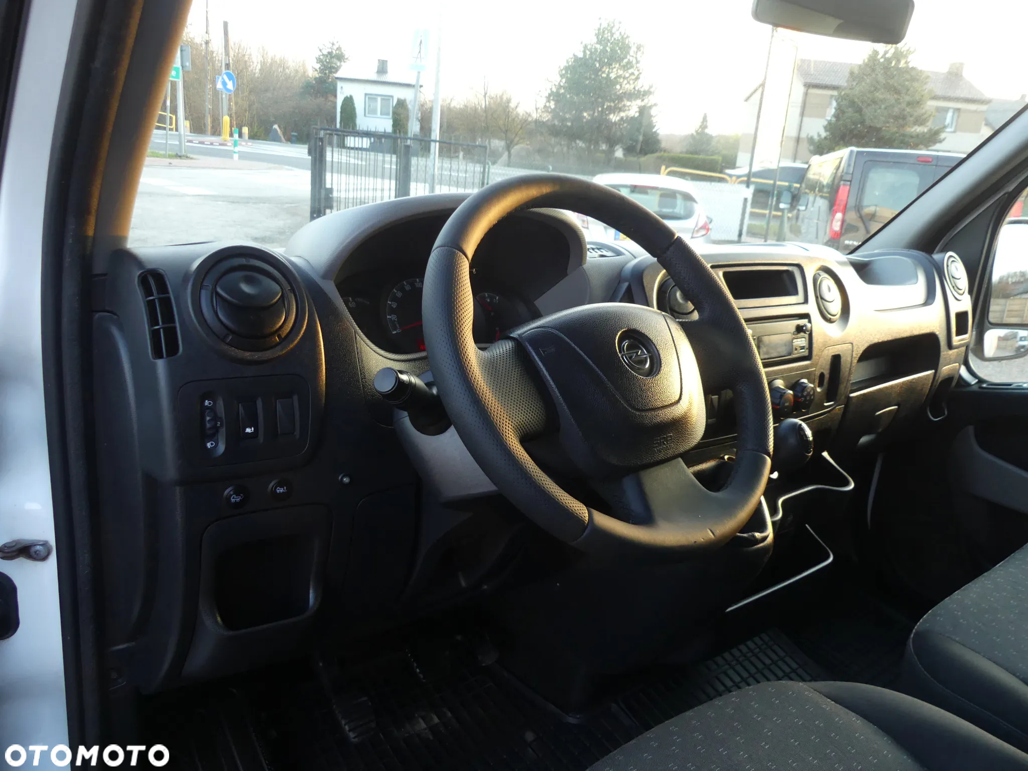 Opel Movano - 11