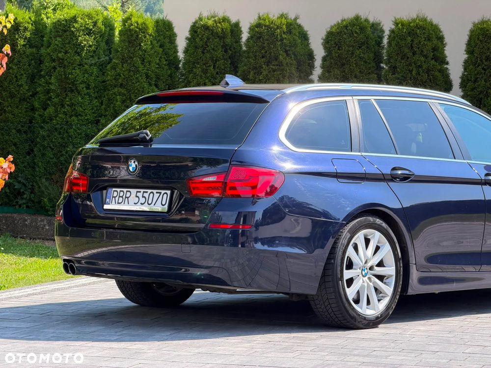 BMW Seria 5 530d xDrive - 12