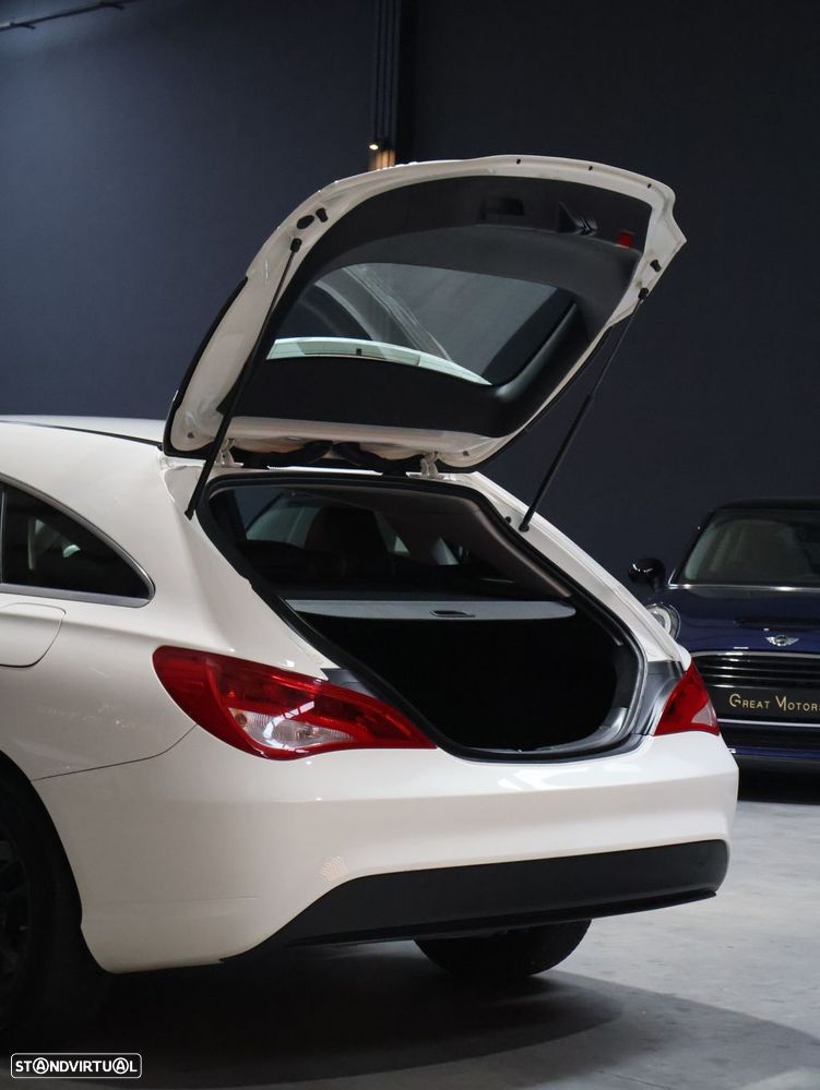 Mercedes-Benz CLA 180 d Shooting Brake Urban - 15