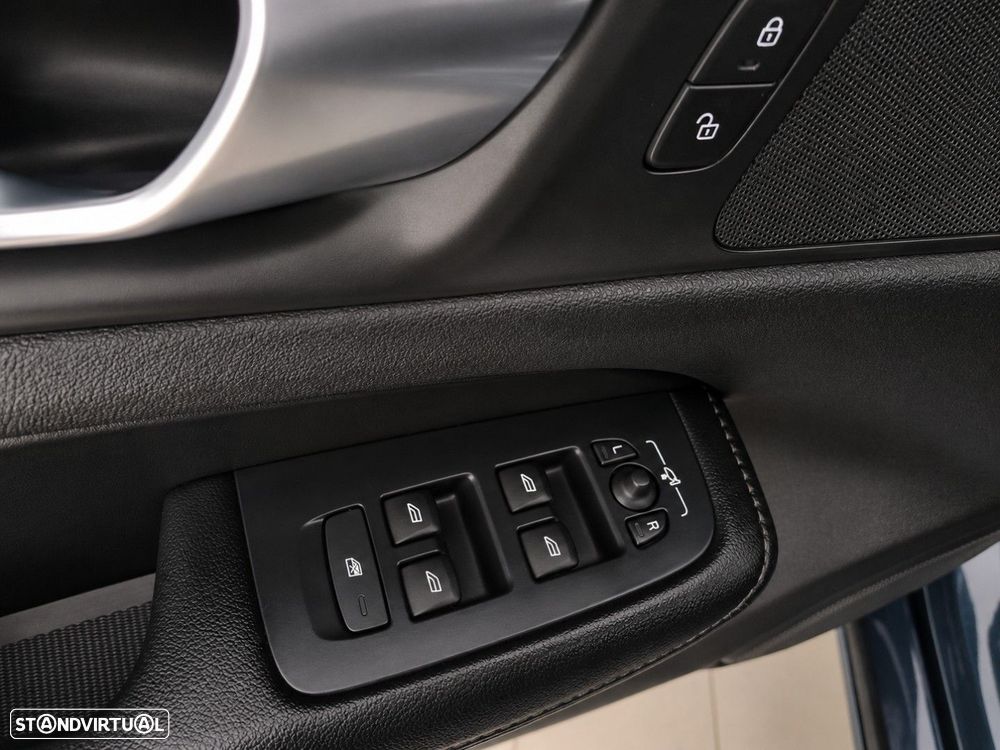 Volvo V60 2.0 T6 AWD TE Inscription Expression - 19