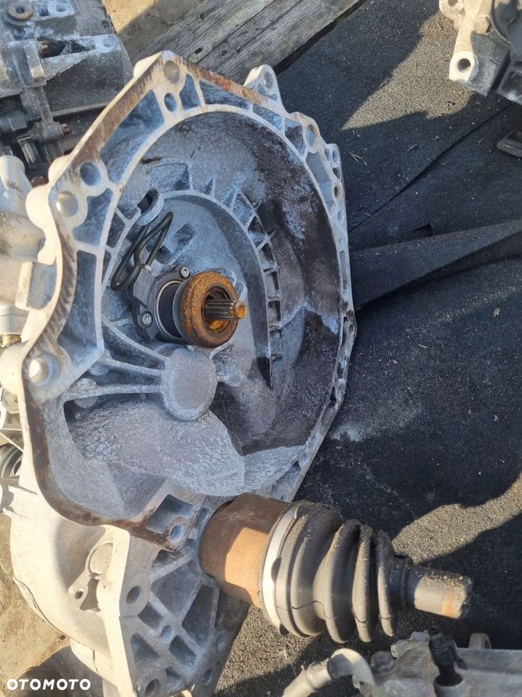 Skrzynia biegów Opel Astra H Vectra C 1.6 1.8 16v F17C394 - 3