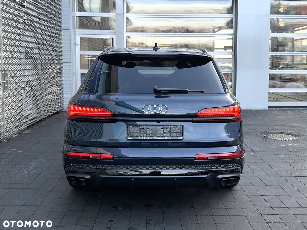 Audi Q7 - 10