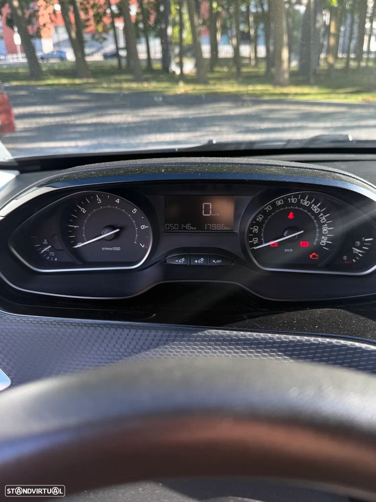 Peugeot 2008 1.2 PureTech Style - 5