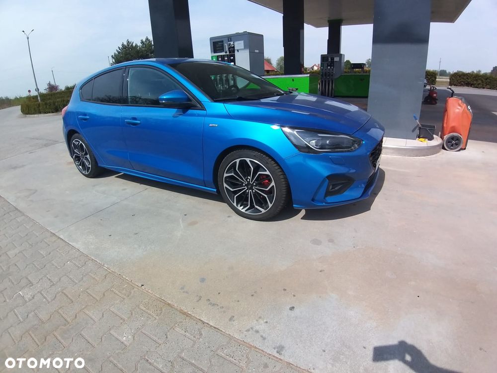 Ford Focus 1.0 EcoBoost Start-Stopp-System ST-LINE DESIGN - 16