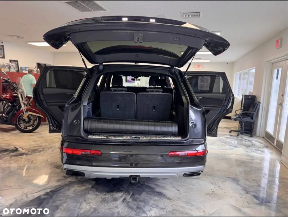 Audi Q7 3.0 TFSI Quattro Tiptronic - 12