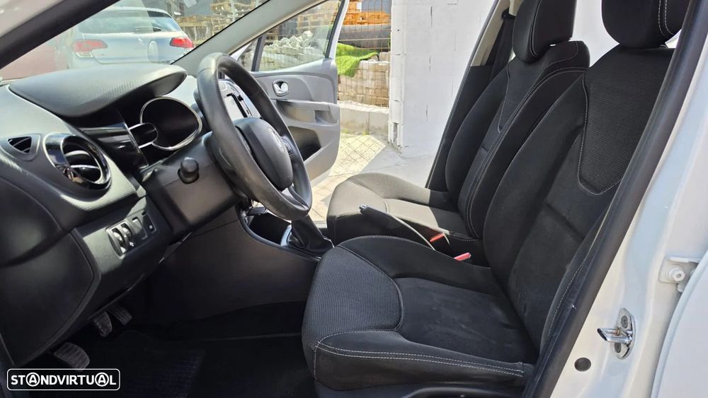 Renault Clio 0.9 TCe Limited - 12