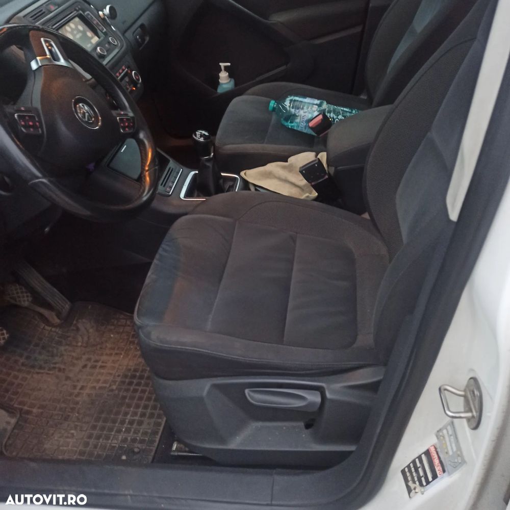 Volkswagen Tiguan 2.0 TDI DPF BlueMotion Technology Exclusive - 9