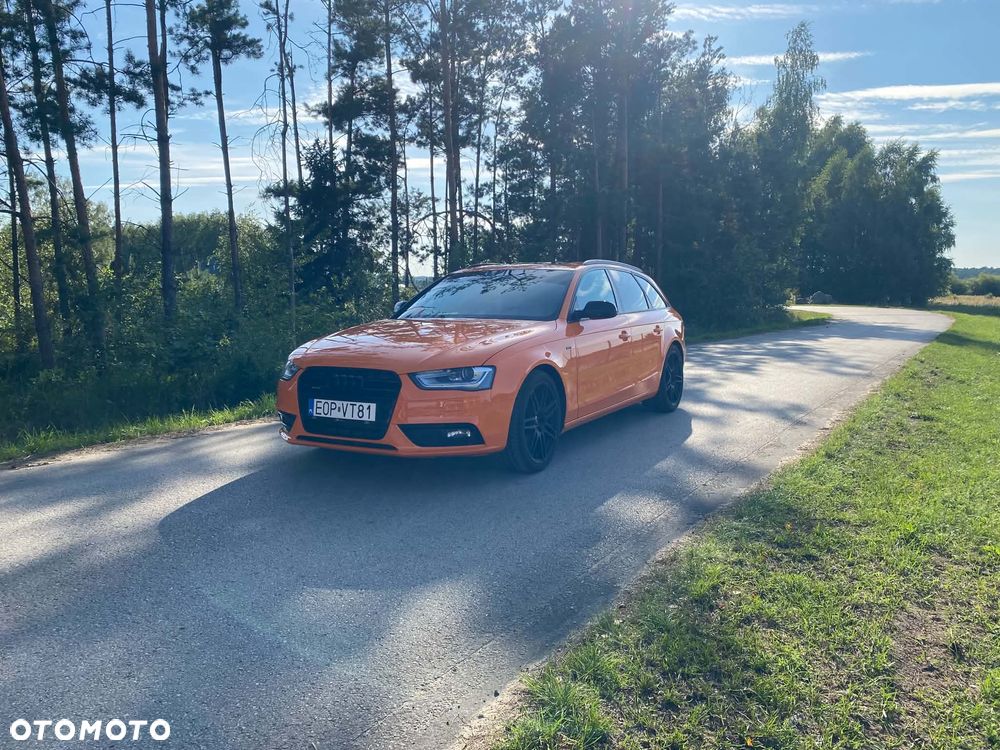 Audi A4 Avant 2.0 TDI Quattro Line - 1