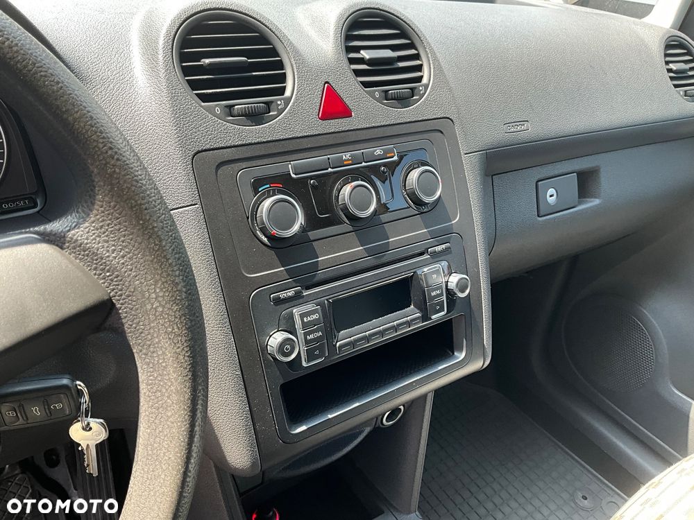 Volkswagen Caddy - 10