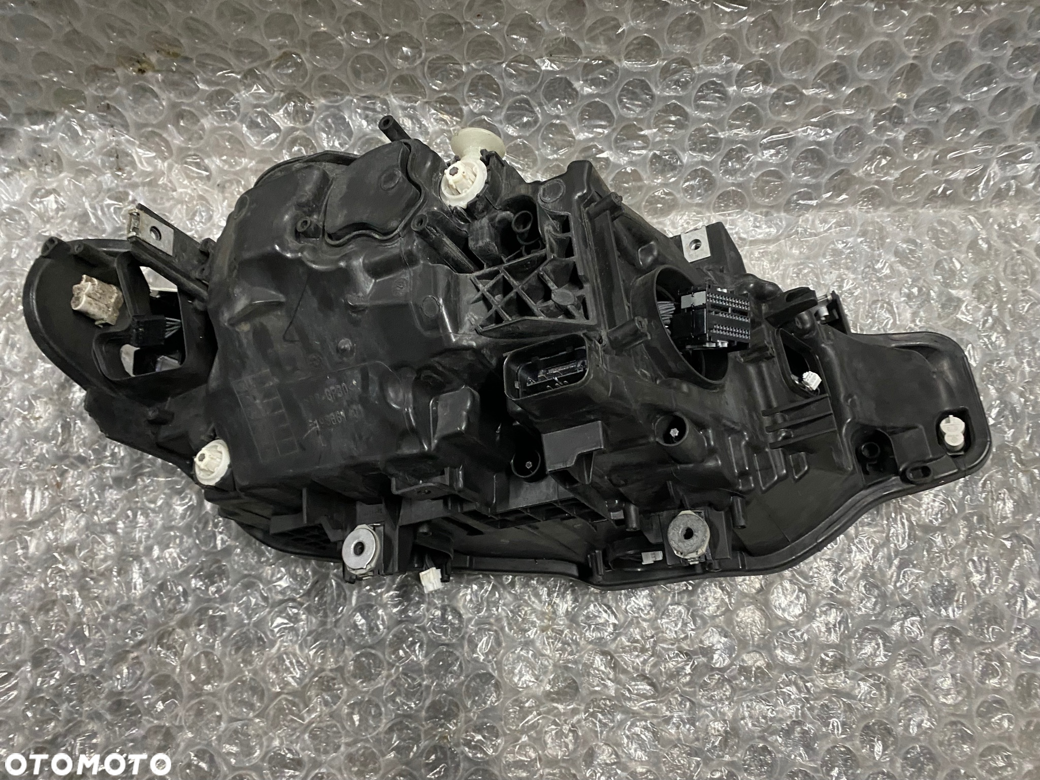 LAMPA LEWA LED BMW 3 F30 F31 8738711 - 9