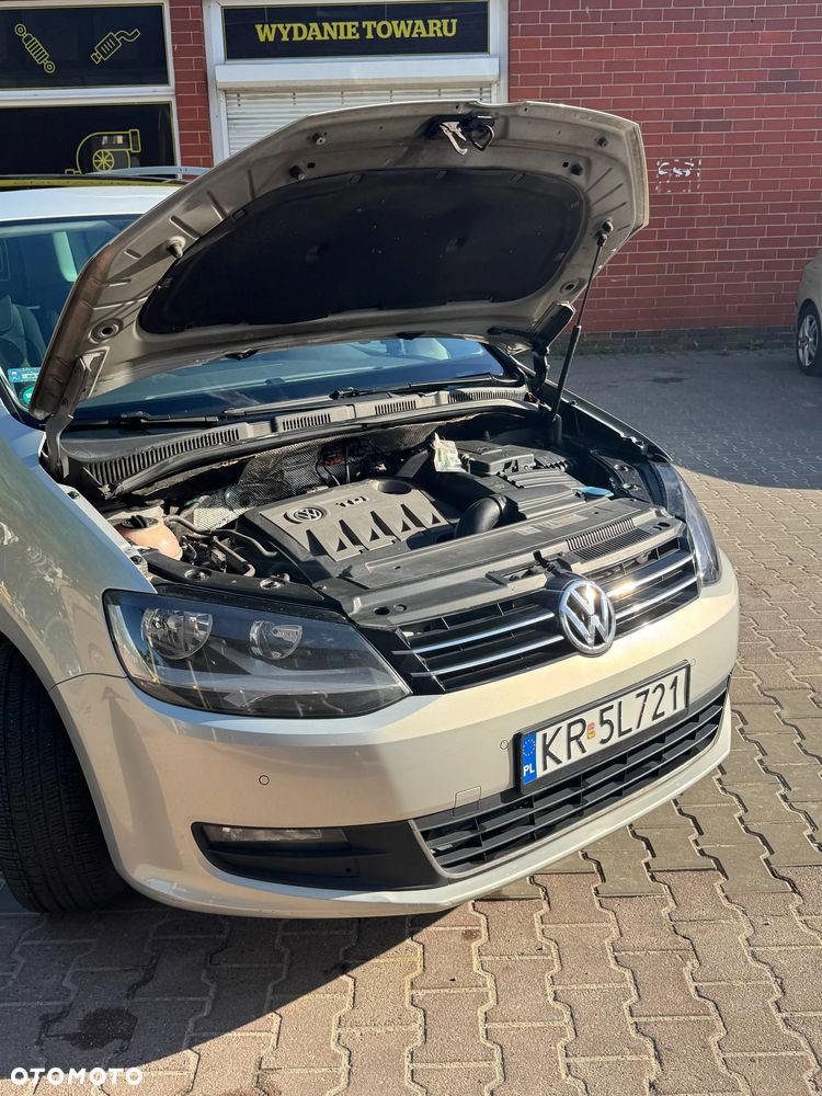 Volkswagen Sharan 2.0 TDI DSG BlueMotion Technology Comfortline - 8