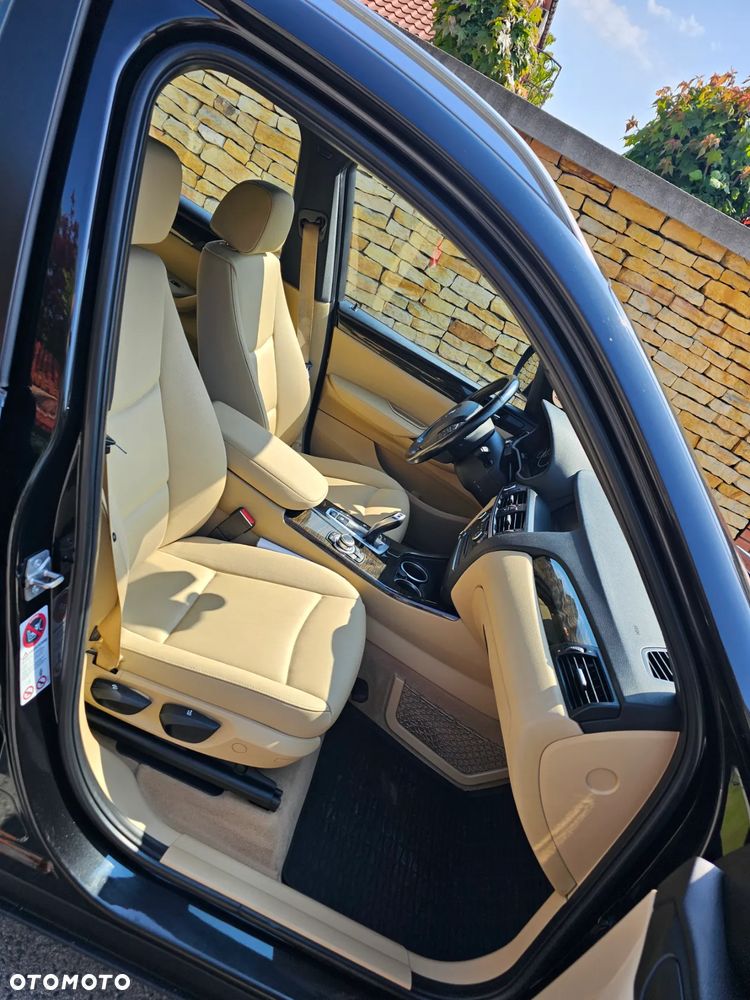 BMW X3 xDrive20d - 24