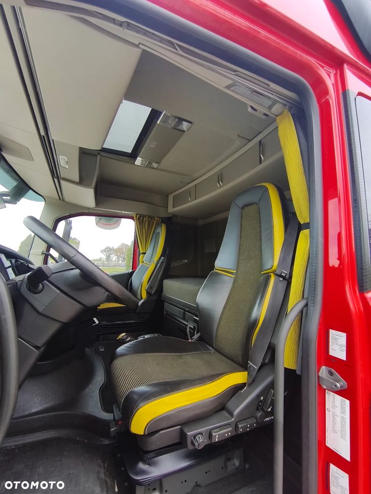 Volvo FH-16 / 750 KM / 6 x 4 / 217000 km - 29