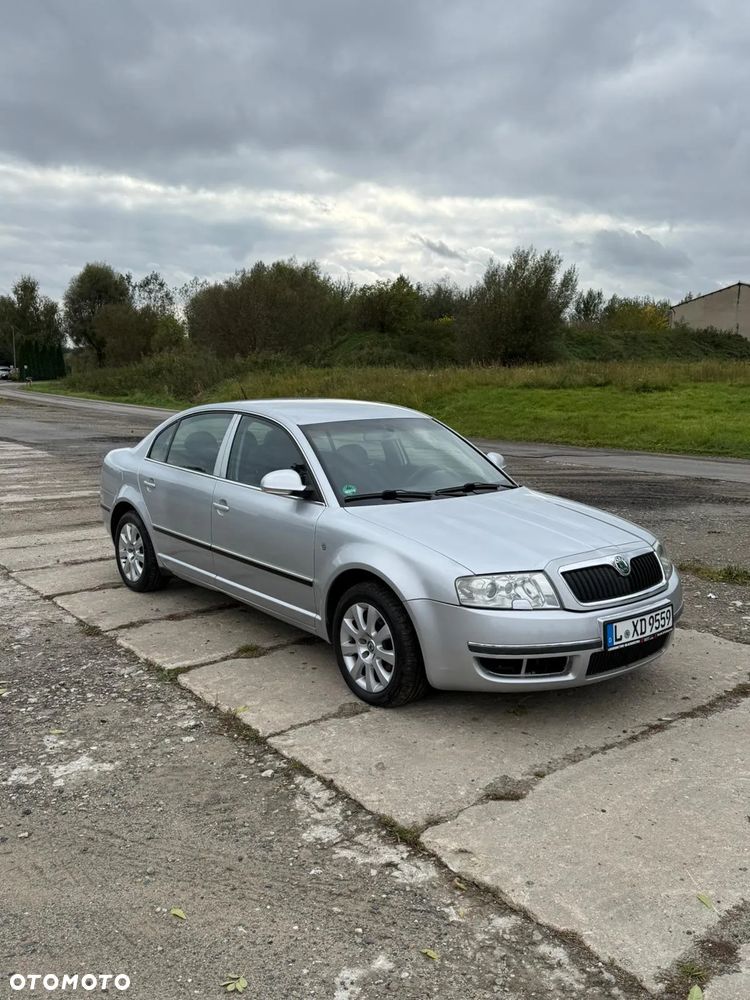 Skoda Superb 1,9 TDI Elegance - 3