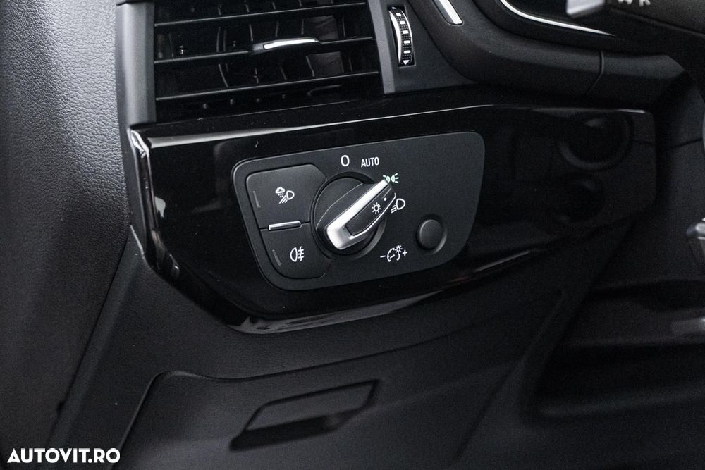 Audi A5 ack 40 TFSI S tronic S line - 31