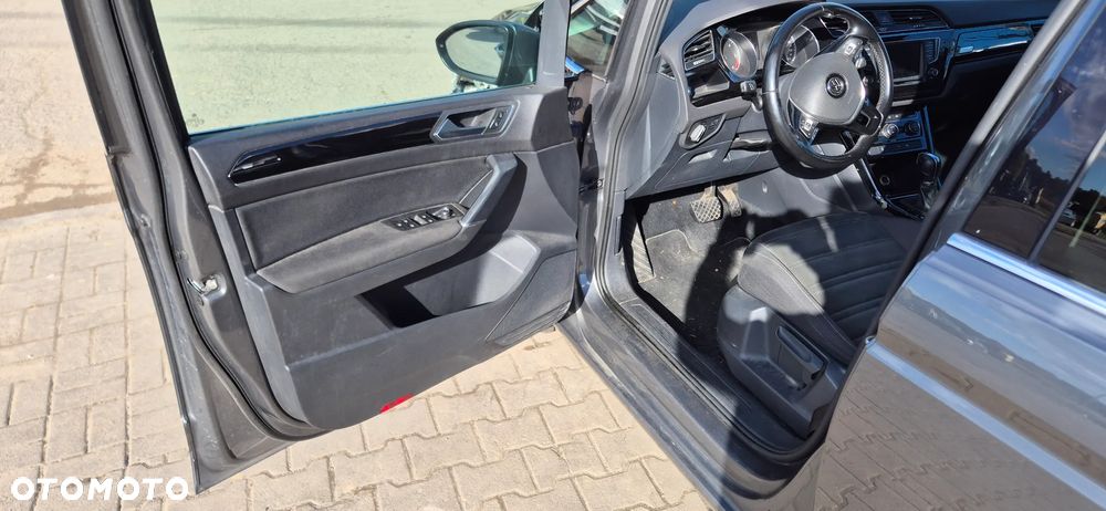 Volkswagen Touran 2.0 TDI BMT Comfortline DSG - 19