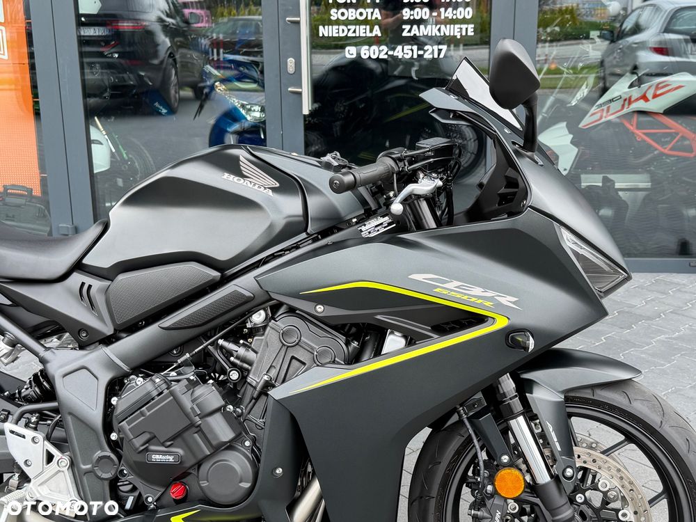 Honda CBR - 9