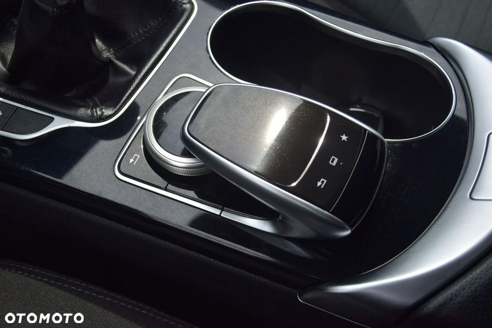 Mercedes-Benz Klasa C - 31