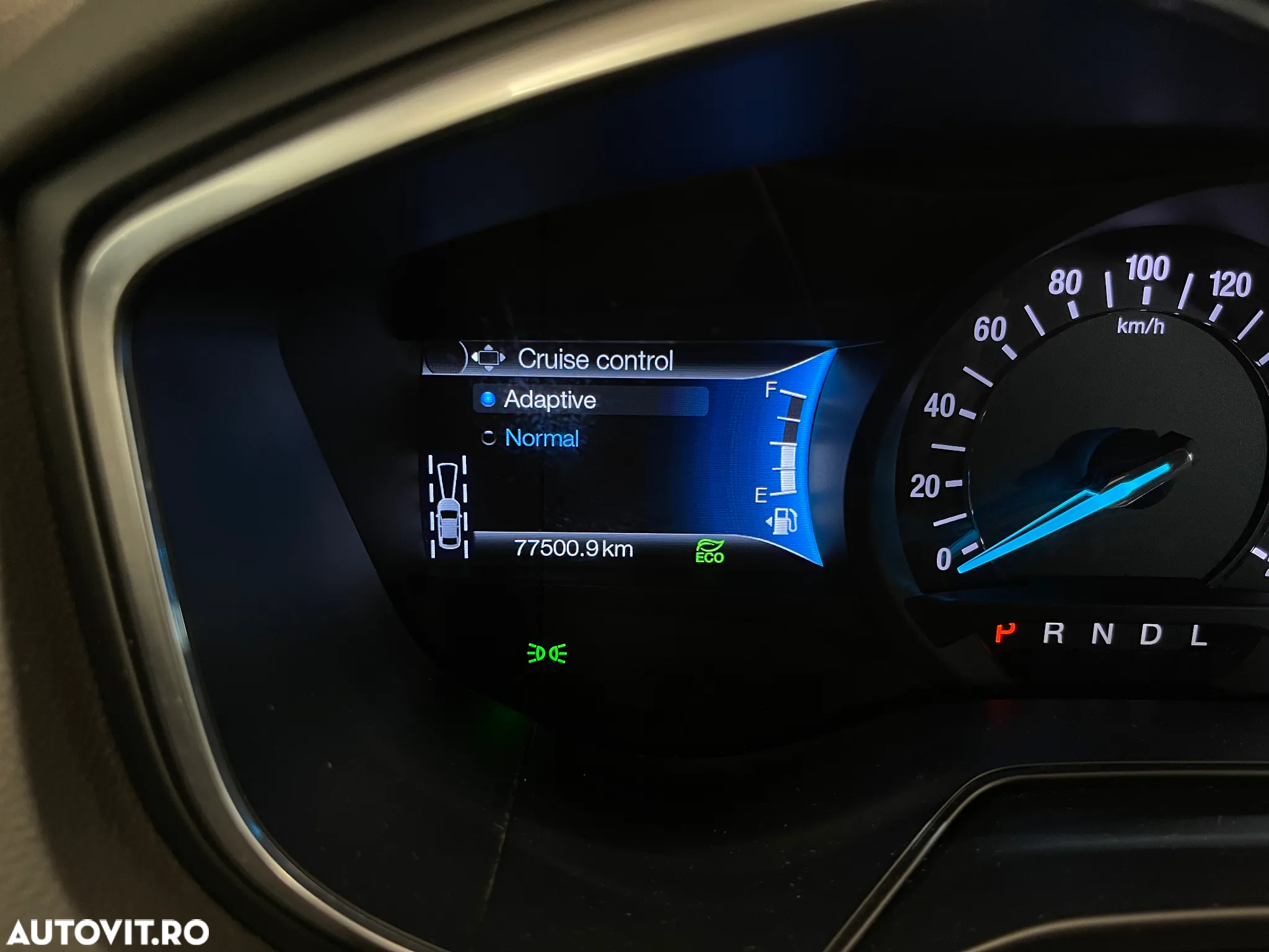 Ford Mondeo 2.0 HEV Titanium - 28