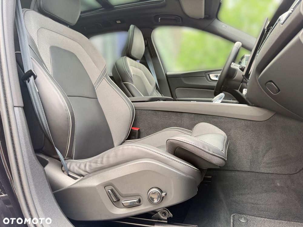 Volvo XC 60 - 25