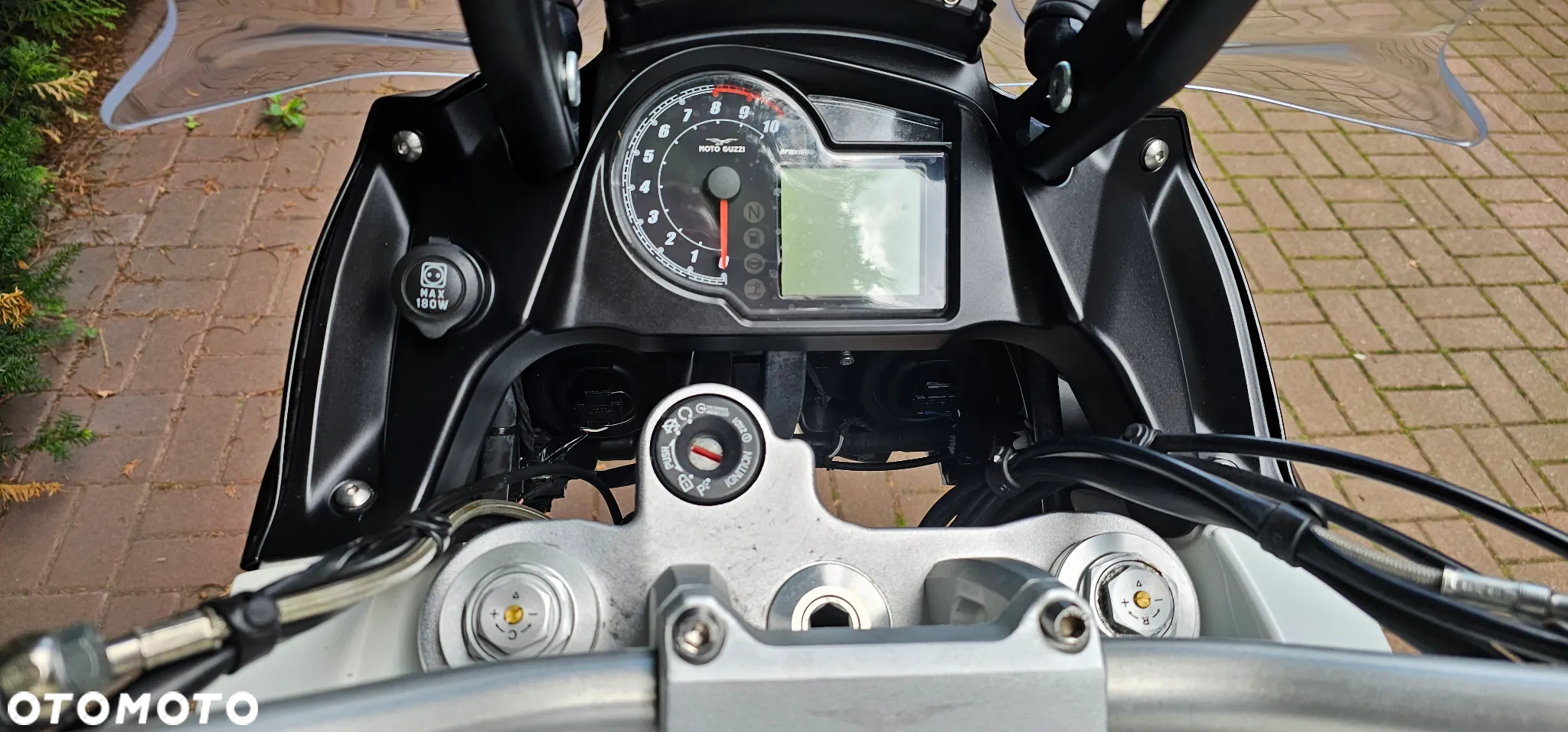 Moto Guzzi Stelvio - 16