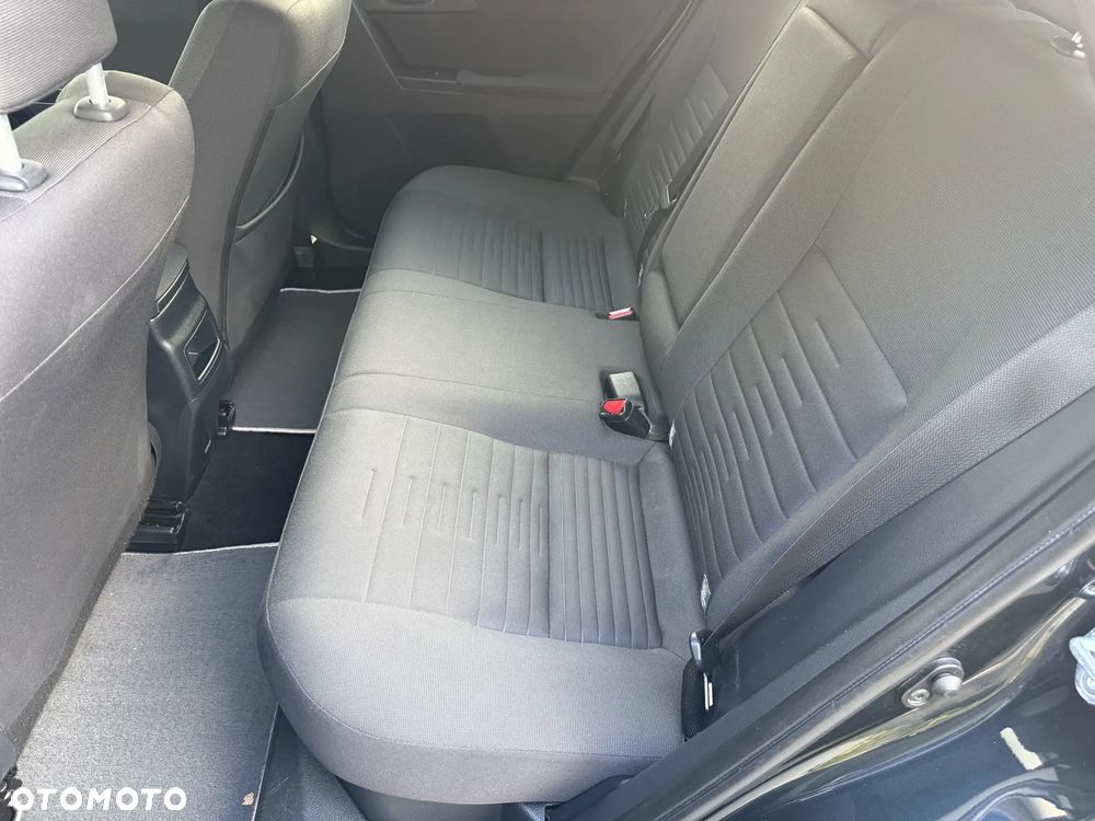 Toyota Auris - 32