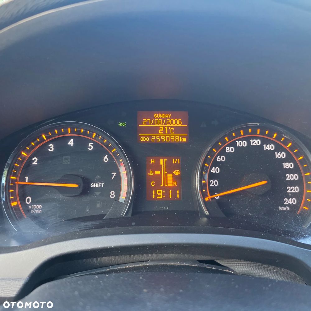 Toyota Avensis 1.8 Sol plus - 11