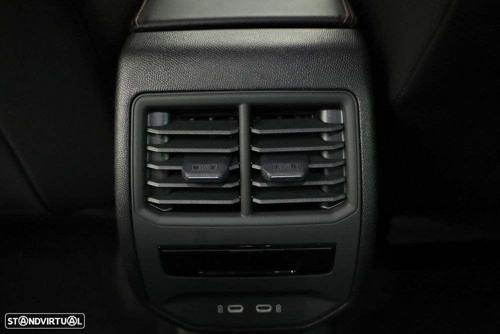 Cupra Formentor 1.5 e-Hybrid DSG - 23