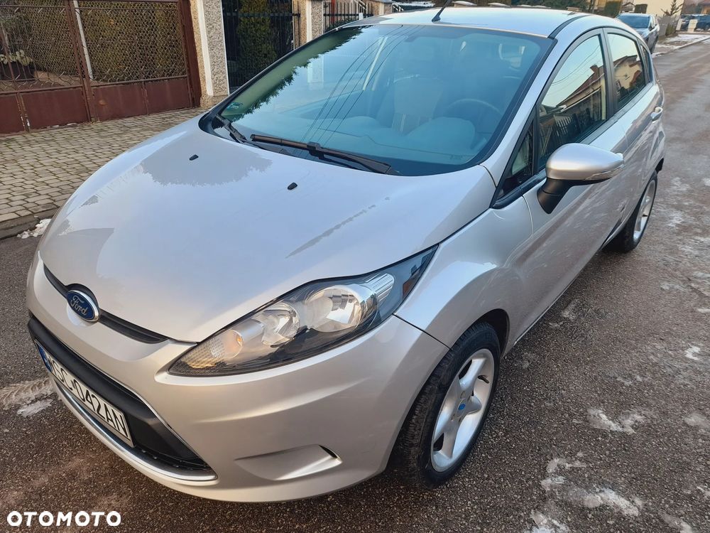Ford Fiesta - 24