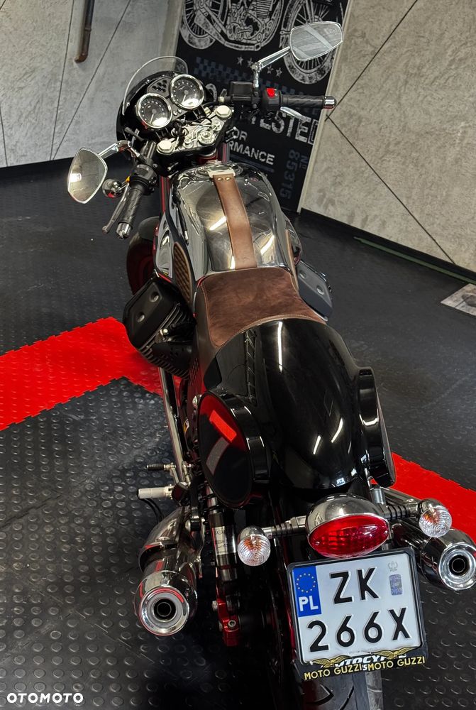 Moto Guzzi V7 - 4