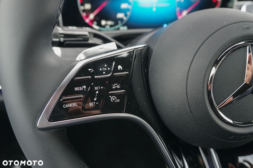 Mercedes-Benz Klasa E 220 d mHEV 4-Matic Avantgarde 9G-Tronic - 14