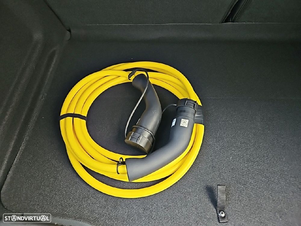 Fiat 600e 54 kWh (RED) - 22