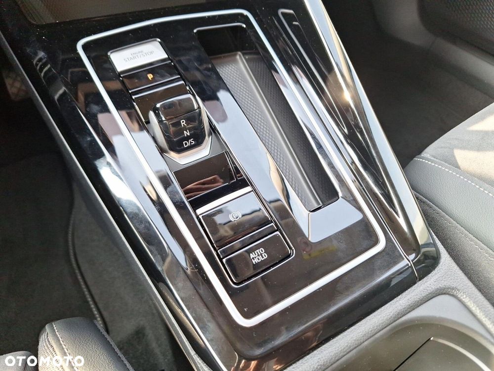 Volkswagen Golf - 15