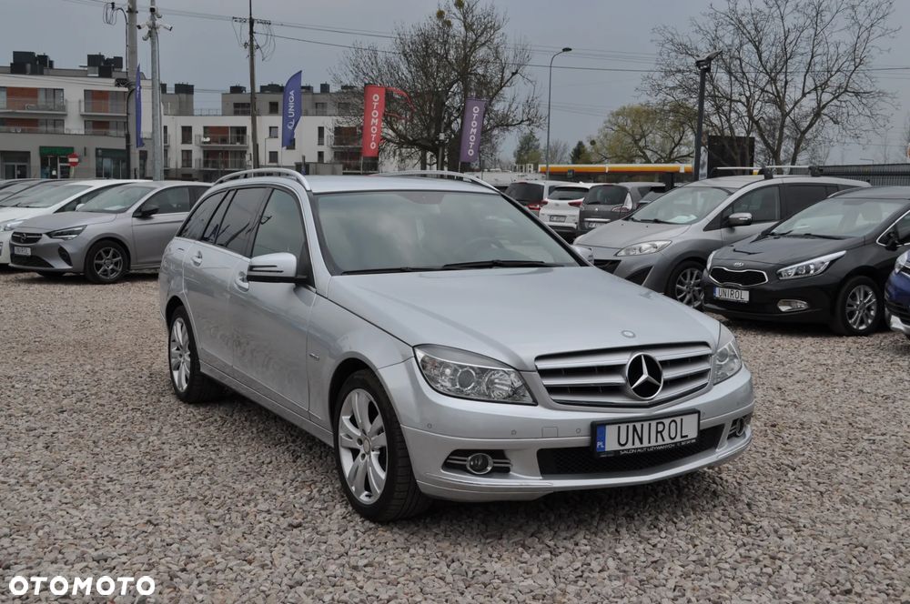 Mercedes-Benz Klasa C 180 CGI Automatik BlueEFFICIENCY Avantgarde - 4