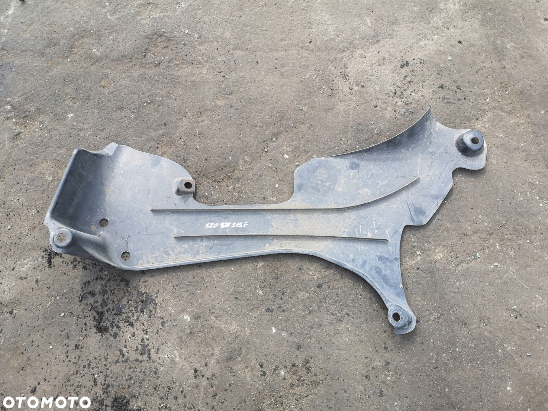 OSŁONA PODWOZIA AUDI A4 B6 B7 LEWA 8E0825219F - 1