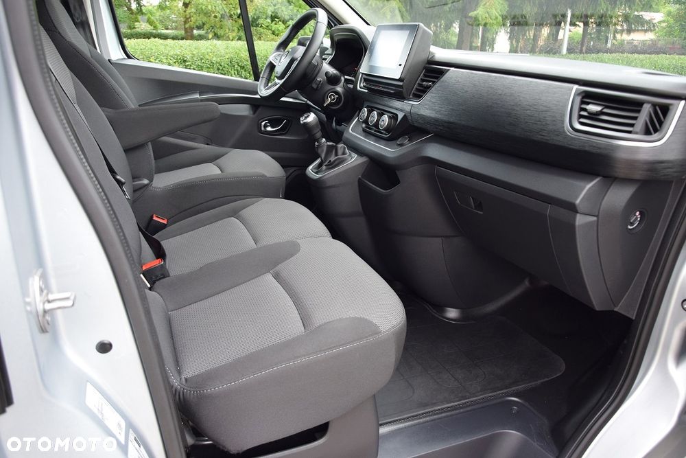 Renault Trafic - 19