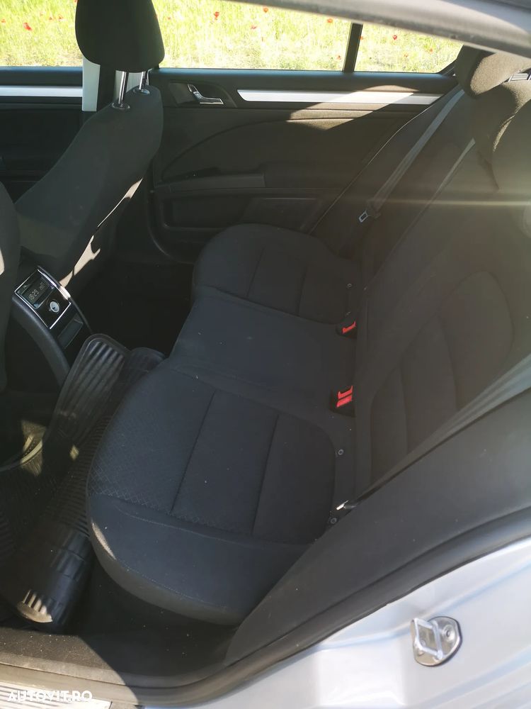 Skoda Superb 2.0 TDI Ambition - 16