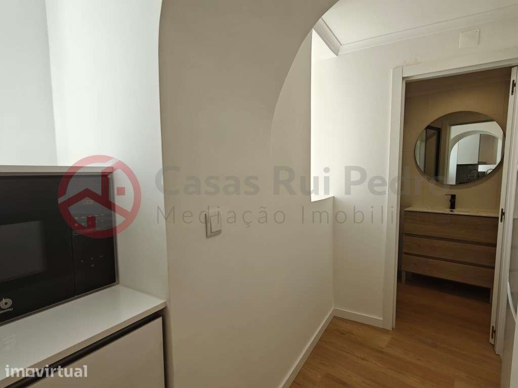 Apartamento T2 totalmente remodelado num Rchão na Graça, Lisboa - Grande imagem: 5/17