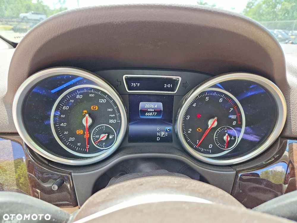Mercedes-Benz GLE - 10