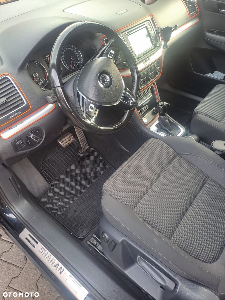 Volkswagen Sharan 2.0 TDI DSG (BlueMotion Technology) Highline - 11