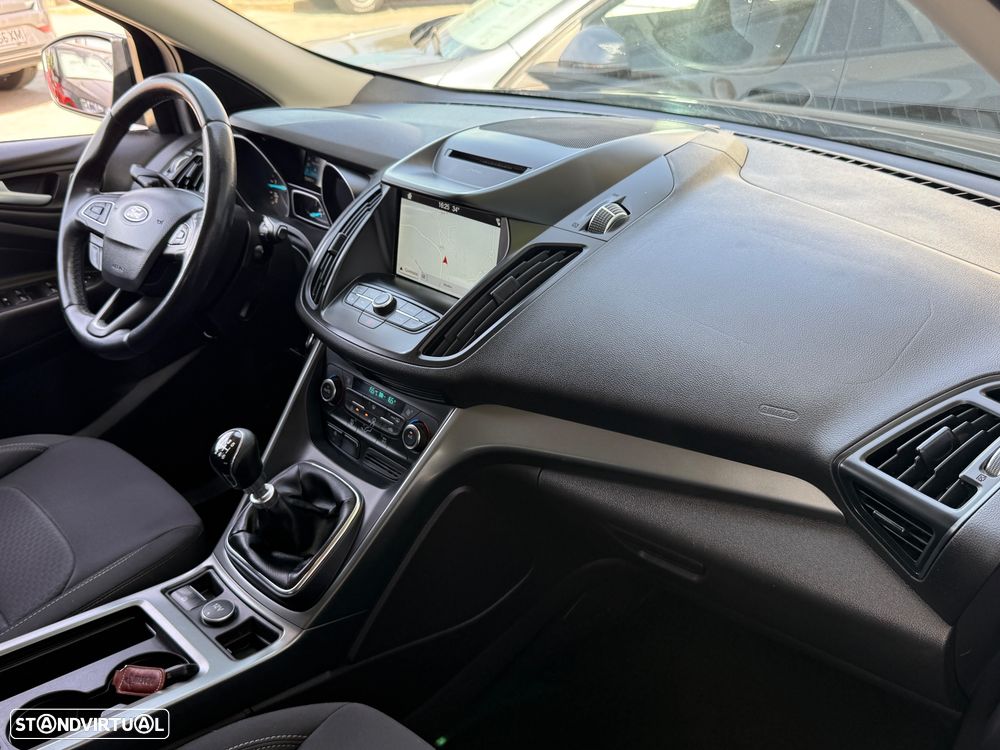 Ford Kuga 1.5 TDCi Titanium - 27