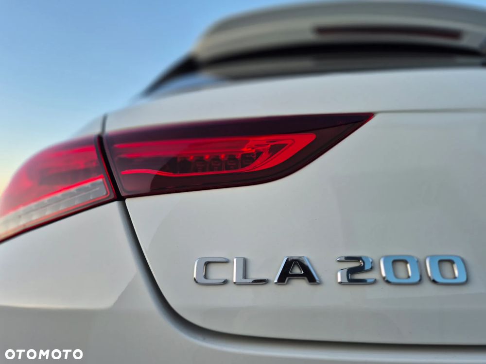 Mercedes-Benz CLA 200 Edition 1 7G-DCT - 12