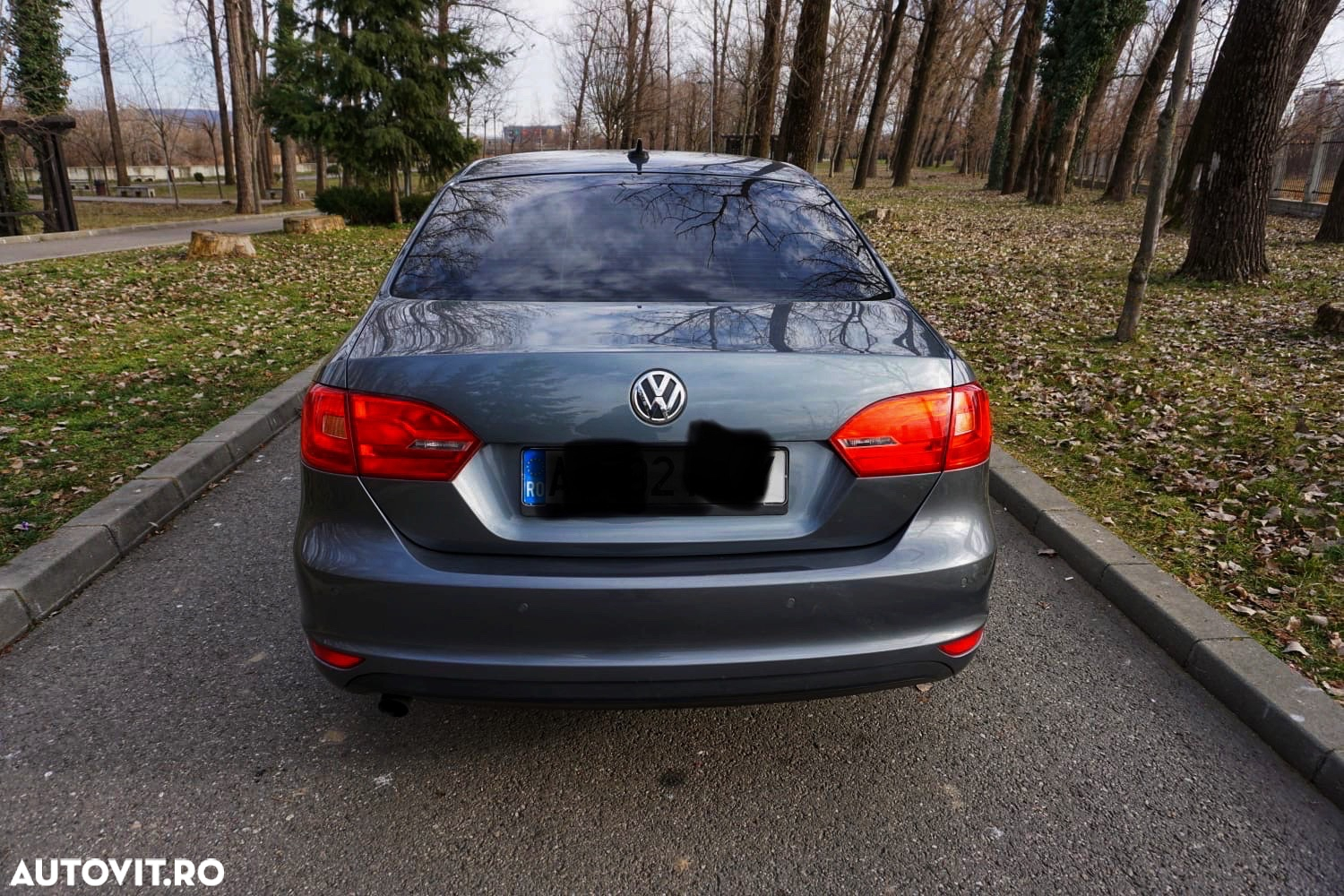 Volkswagen Jetta - 7