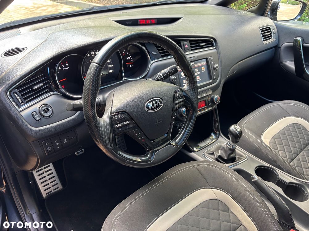 Kia Ceed 1.6 CRDi GT Line - 6